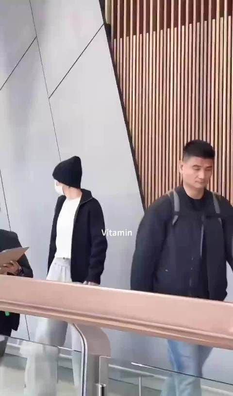 王俊凯到澳大利亚了，新鲜的小凯，保密工作做的也太好了吧