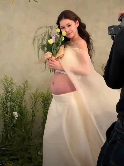 马筱梅公开孕肚视频，汪小菲三度当爸显平和