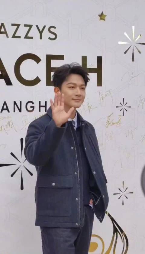 两个人状态都好好哦 豪门姐弟既视感