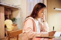 连这都舍不得给你，那就是不爱你，没有例外