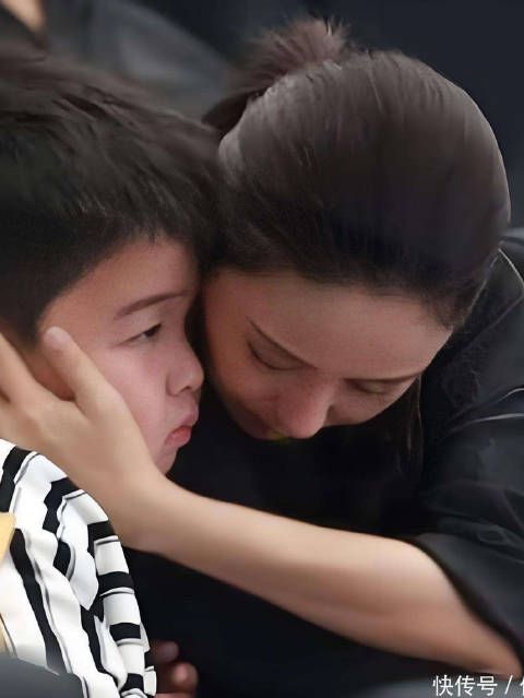 佟丽娅发文为儿子朵朵十岁庆生