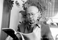 郎绍君先生的躬身——缅怀远去的美术史论巨擘