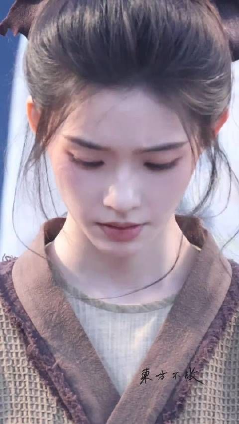 林允怼脸皮肤太好了