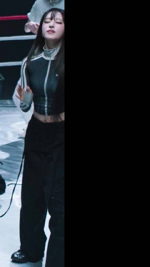 260203 官方TIKTOK LIZ Focus