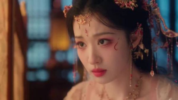 好久没看过这么颠的剧了，两人穿书互对暗号，真是笑死了！