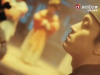 新春街巷年味浓，团圆饭里话太平