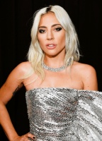 Lady Gaga空降超级碗中场秀！与Bad Bunny同台，燃炸舞台