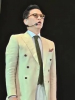 陈慧琳香港演唱会嘉宾居然是影帝张家辉