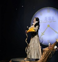 王菲春晚唱《你我经历的一刻》 歌曲原唱乐队毕业于北大