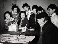 朋友寿宴，齐白石因心疼钱画了9个寿桃送过去，如今价值4140万