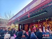 （新春走基层）当春节遇见《红楼梦》：大观园庙会演绎沉浸式贺新春