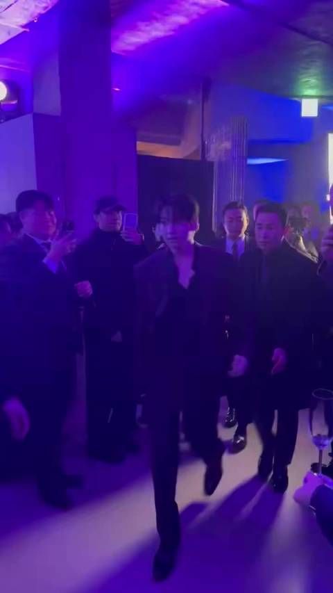 Hublot宇舶卖场职员拍摄的内容