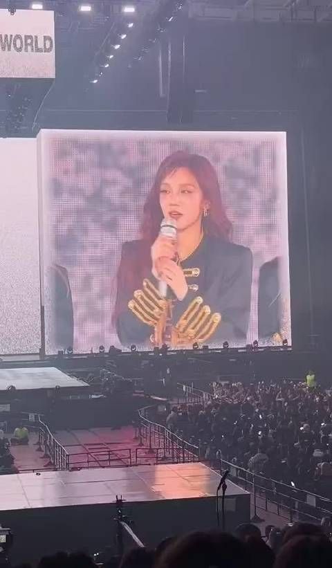 宋雨琦用中文介绍跑男团:我们跑男的家人们