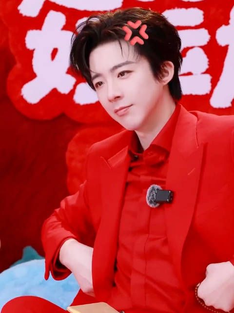 cos 琳娜贝儿,这可真是过年啦!