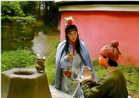 宝玉分明是去祭金钏儿，为何他却说是北静王的一个爱妾没了，他去道恼？