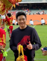 娜然跟霍启山回香港！逛街消费幸福肥明显，霍家认可或已“明牌”