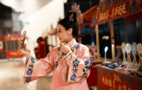 新春走基层 | 青年曲剧演员的新春一日