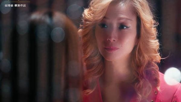 挺有意思的,不过不适合一家人一起看,刚看觉得低俗,后面觉得还挺有意思