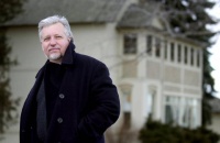 科幻大师丹·西蒙斯去世，代表作《海伯利安》被誉为科幻文学史不可逾越的巅峰之一