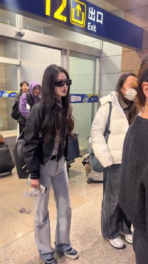 172的身材,就算不穿高跟鞋也是很多女星无法达到的高度