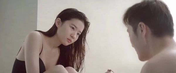 这应该算是刘亦菲最大尺度的一部电影吧？