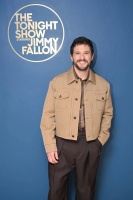 Kit Harington 颜值大回春！