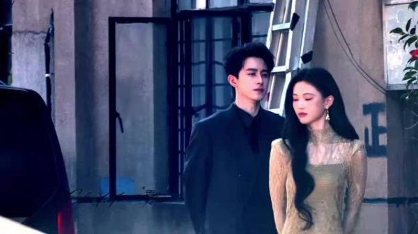 敖瑞鹏怎么这样了，好有侵略感！