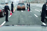 看到这嘴就有种感觉～兄弟们