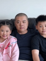 演员林子聪晒出一双儿女萌照 网友评论：茂茂终于结婚生子了