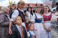 布拉格：传统活动迎接春天