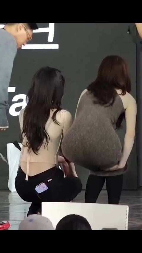 成熟男人都喜欢右边!谁赞成?谁反对?