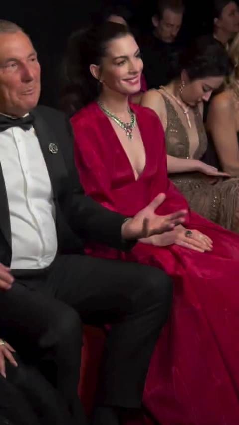 刘亦菲穿Elie Saab高定与安妮海瑟薇等同台亮相宝格丽活动