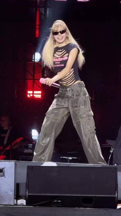 Lisa和Jennie一起跳like Jennie