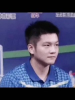 每次看到他笑，莫名其妙跟着笑