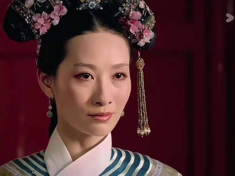 “臣妾不喜欢鹂妃这个名字”安陵容终于也能勇敢的说出一句真心话了