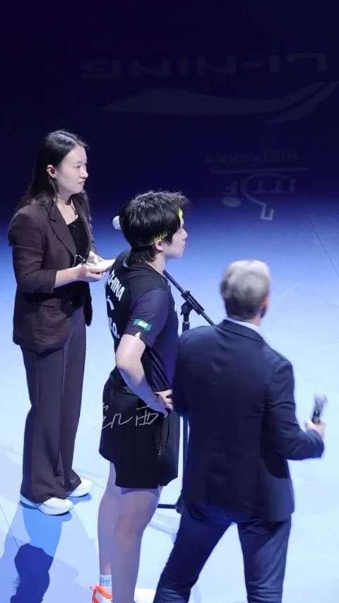 王楚钦比赛突发干呕,师娘芦璐心疼落泪