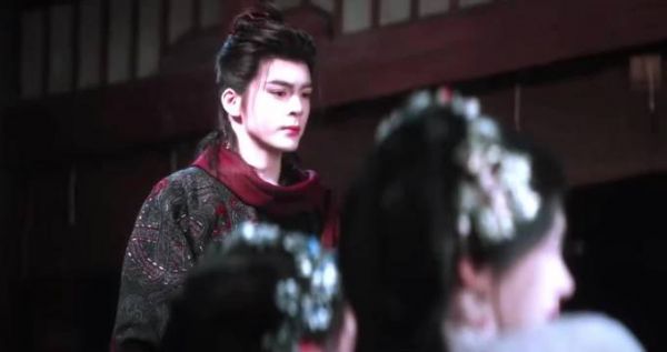 曾舜晞新剧演铁面判官武拾光,正气训话反差感十足