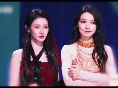 浪姐姐姐们挽留同伴相拥落泪