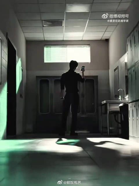 火象演员演出水象的细腻阴郁,井柏然这次的演技含金量毋庸置疑