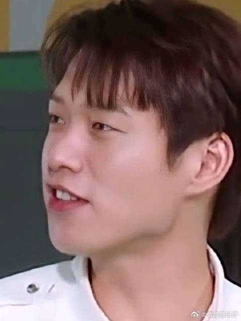 当魏大勋踩了陈飞宇的脚