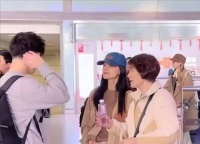 50岁胡可近况曝光！嫁给沙溢恩爱15年，如今两个儿子成为她的骄傲