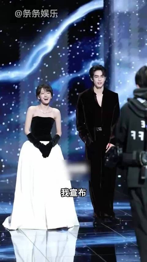 微博之夜秒变婚庆现场！嗑糖不停明星CP甜度超标