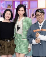 林志玲哽咽鼓励小S，小S帮忙擦泪：我感觉走到这一步很不容易