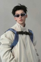 许光汉周子瑜恋情曝光？一张合影炸翻全网，粉丝笑了：这瓜太假！