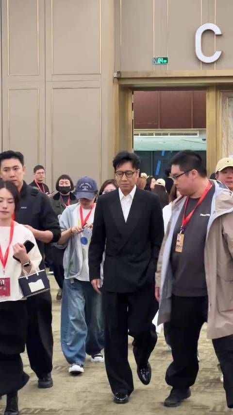 又被男粉夸开心了呢