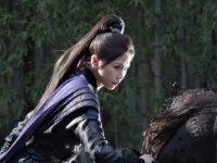 人生恰似一局棋，我纵是卒子，步履虽缓，却从未向后退却半分