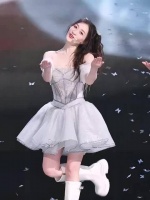 李小冉回应装甜争议，称真的很甜