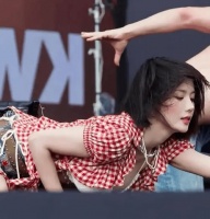 权恩妃舞台高光全盘点：实力舞者的炸裂现场，每一幕都尽显专业功底