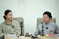 宋佳探班国话《青蛇》剧组 坦言想再次走上舞台