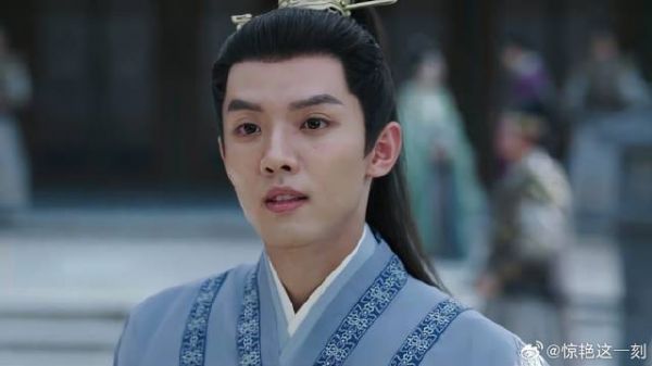 燕临举办冠礼，哪料薛家竟也来了人，怕是要坏事了